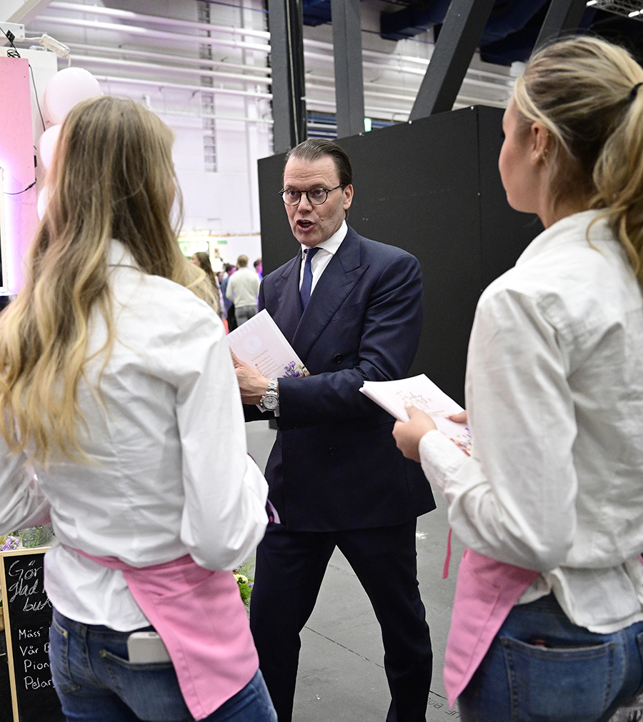Prins Daniel hyllade unge m&aring;ngmiljard&auml;ren &ndash; inf&ouml;r jubel