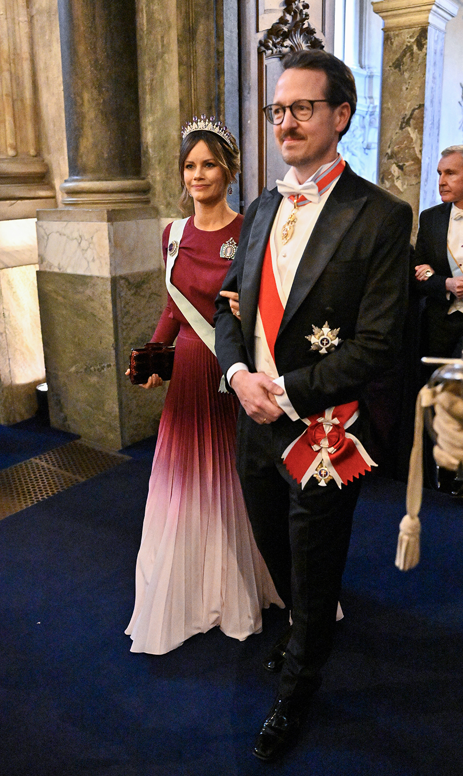 Sofia chockar p&aring; kungens gala &ndash; nya utseendet v&auml;cker reaktioner