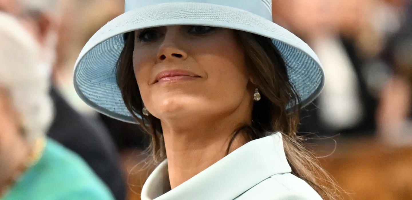 Prinsessan Sofia l&auml;mnar Sverige &ndash; hovets pl&ouml;tsliga besked