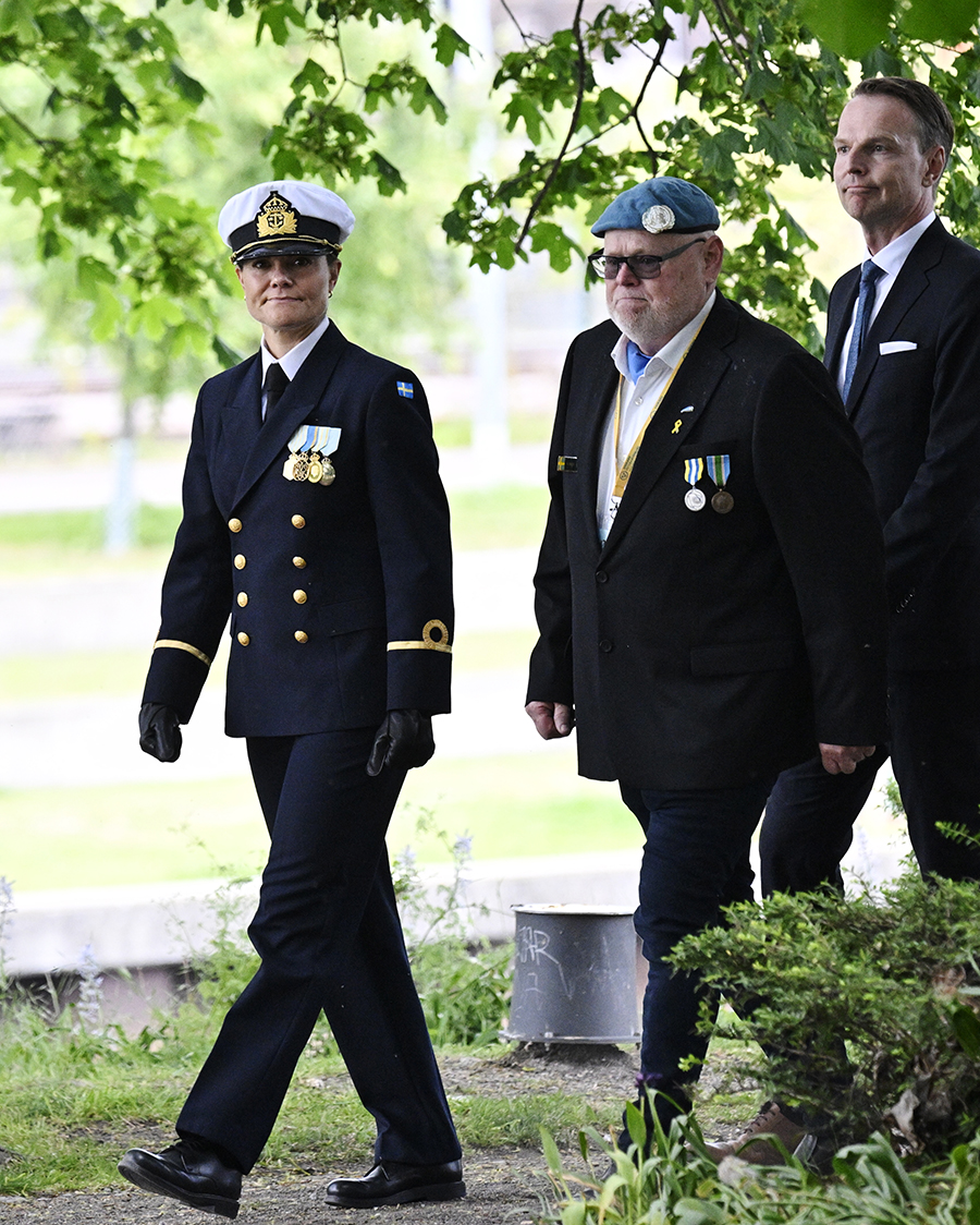 Victoria helt utan prins Daniel igen &ndash; fr&aring;gorna om paret v&auml;xer