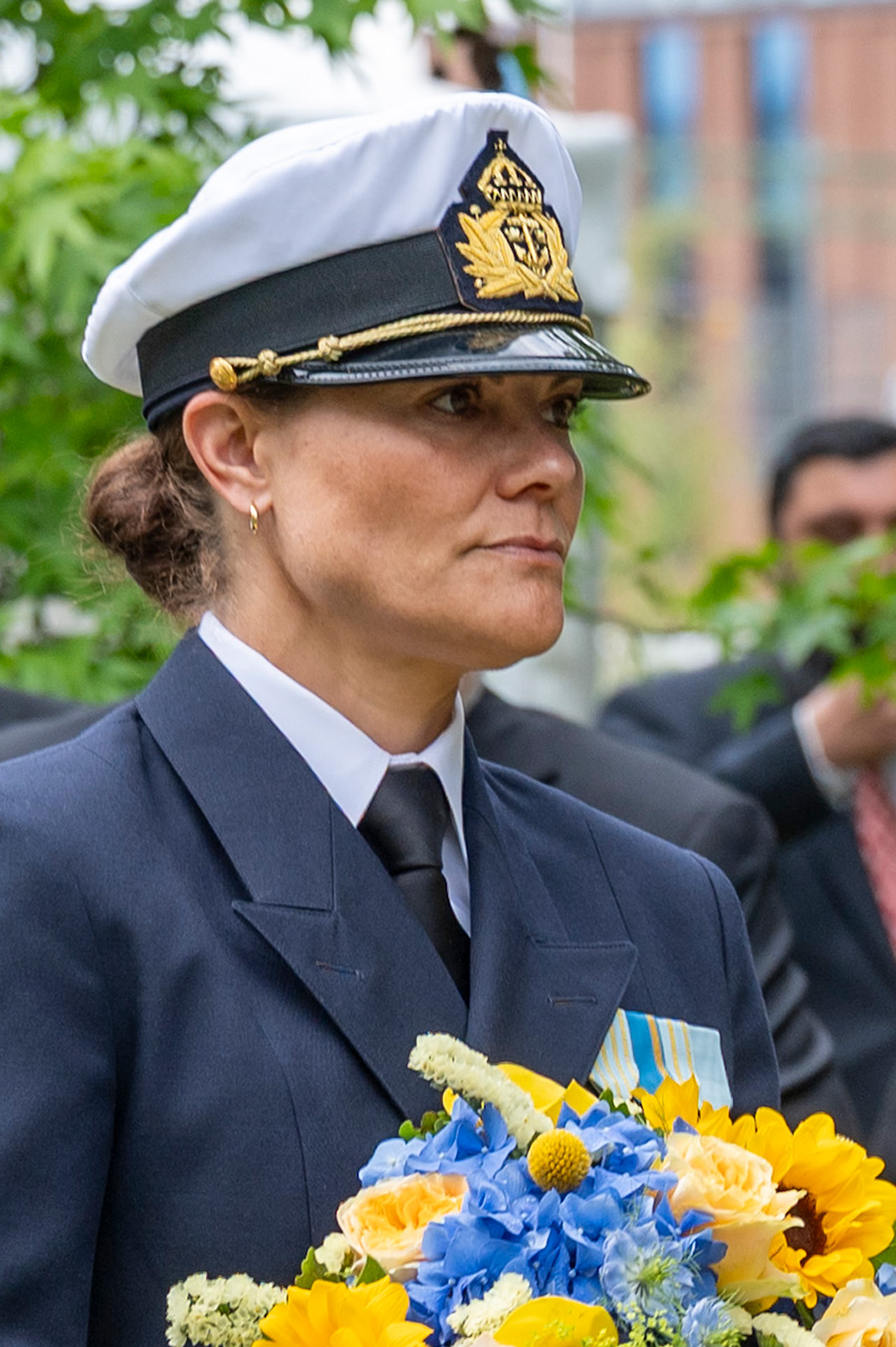 Victoria n&auml;ra t&aring;rar &ndash; &ouml;vergiven av prins Daniel i viktiga stunden