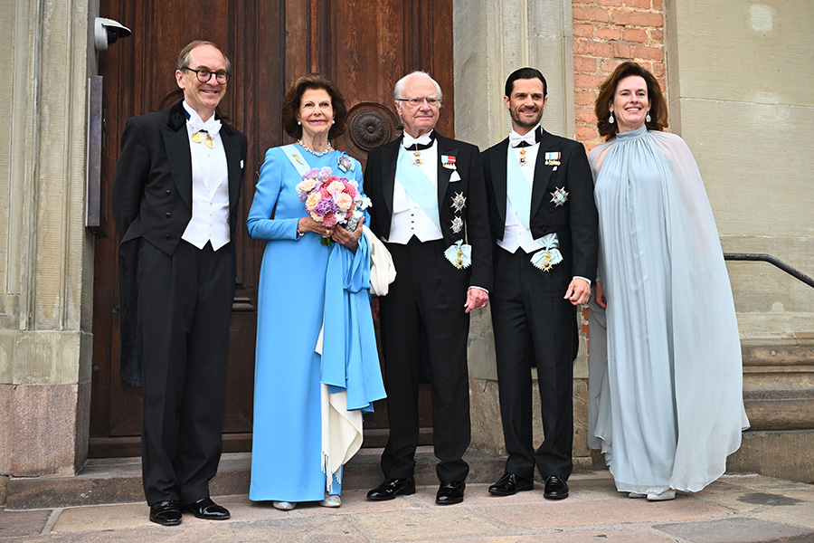 Silvia f&ouml;ll f&ouml;r adelsmannens charm &ndash; kyssen alla talar om