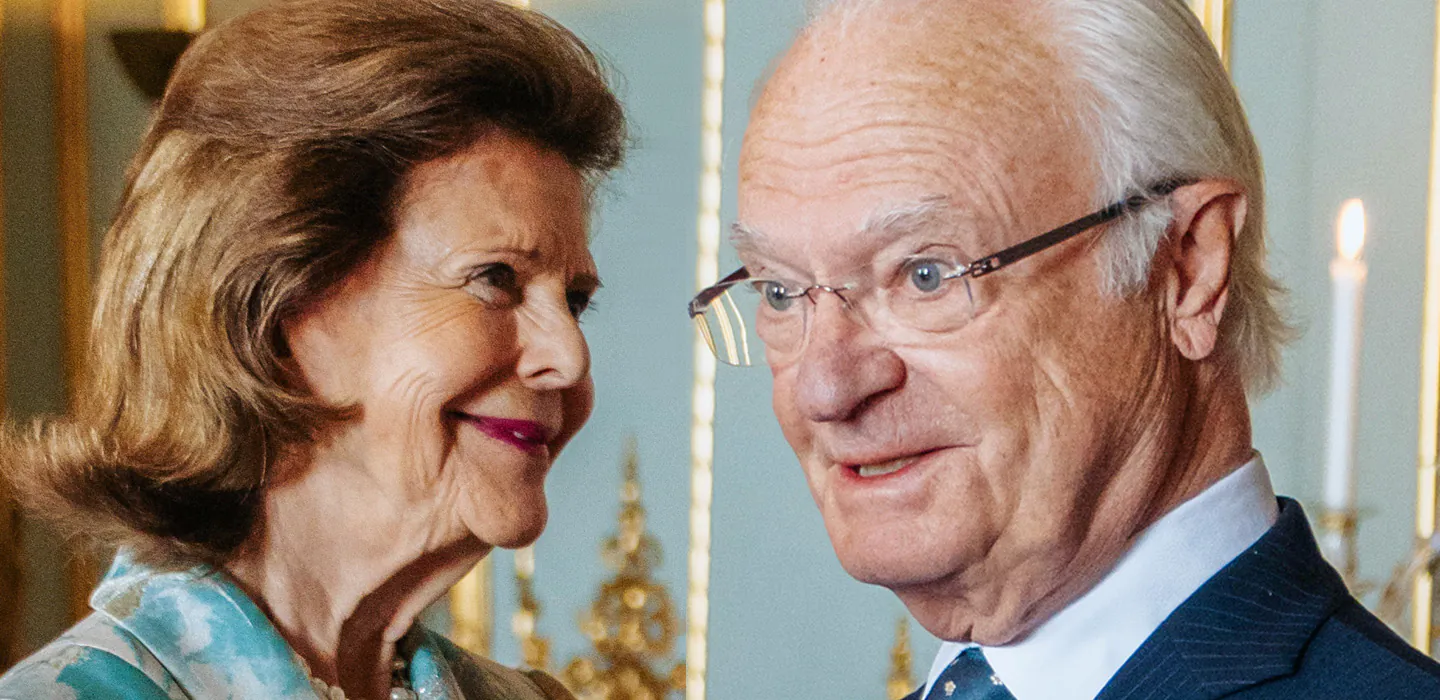 H&auml;r avsl&ouml;jas kungens fina k&auml;rleksg&aring;va till drottning Silvia