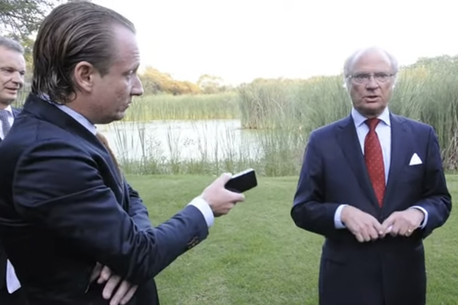 Kungens ord om sjuka Silvia: &rdquo;Dags att sk&auml;ra av hennes &ouml;ron&rdquo;