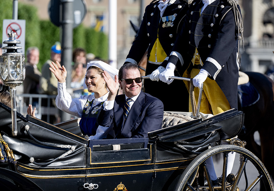 Kungafamiljen samlad p&aring; Skansen &ndash; se festbilderna h&auml;r!