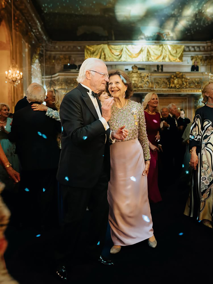 Kungen och Silvias privata festbilder fr&aring;n guldbr&ouml;llopet