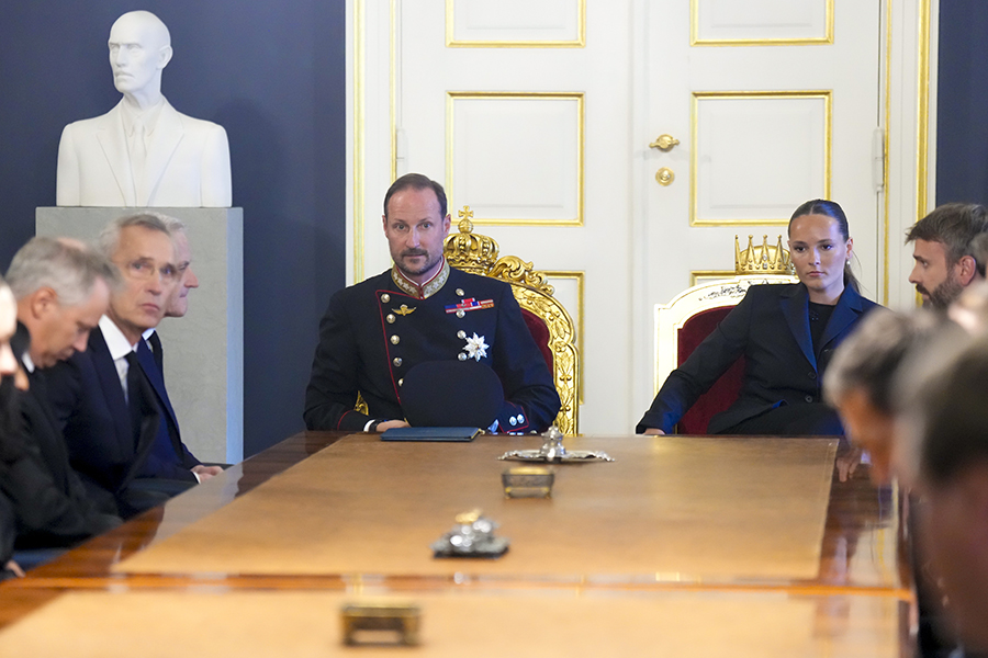 kung haakon tar över norge – mitt i familjens djupa kris 1 Kung Haakon tar över Norge – mitt i familjens djupa kris