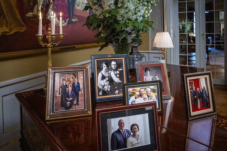 Kung Haakons hj&auml;rtsk&auml;rande ord om Harald: &rdquo;Tack pappa&rdquo;