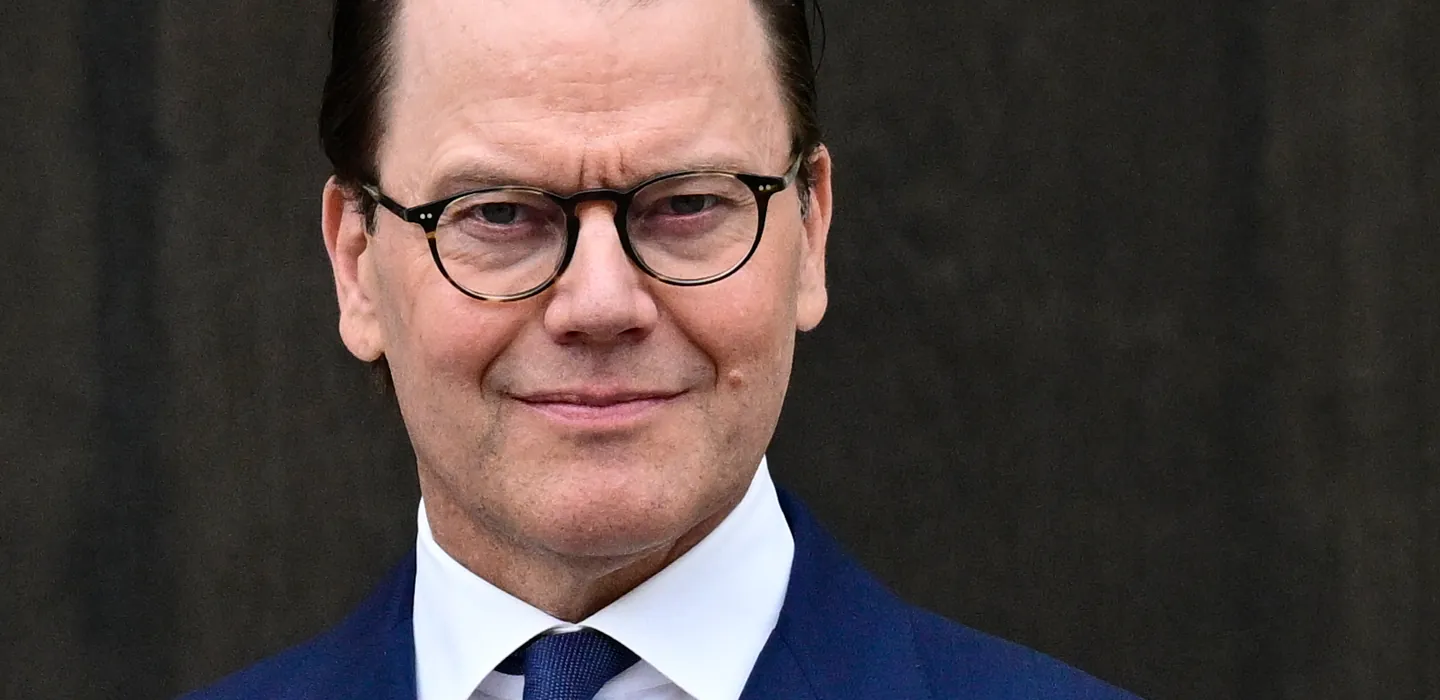 Prins Daniel v&auml;cker reaktioner &ndash; h&auml;r &auml;r nya bilden alla talar om