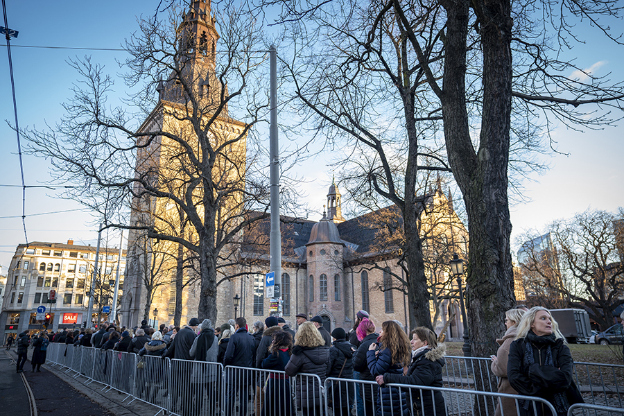 Allt om kung Haralds begravning &ndash; g&auml;sterna och hela programmet