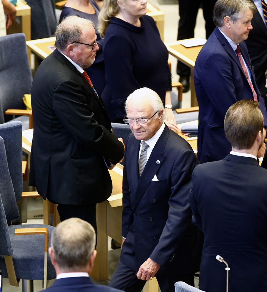 Ilskan mot kungens stora dag &ndash; kr&auml;ver &auml;ndring i sista stund